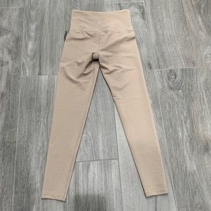 NWT Strut This sand rubbed legging- O/S